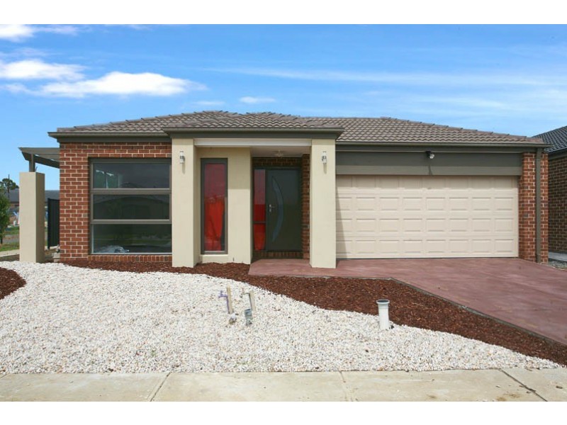 8 Ventasso Street, Clyde North VIC 3978