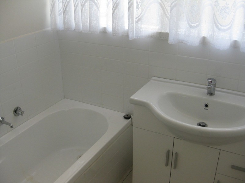 1 Halstead Court, Cranbourne VIC 3977