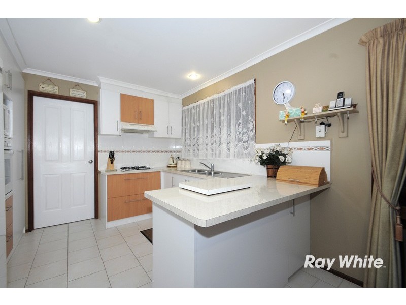 14 Toirram Crescent, Cranbourne VIC 3977