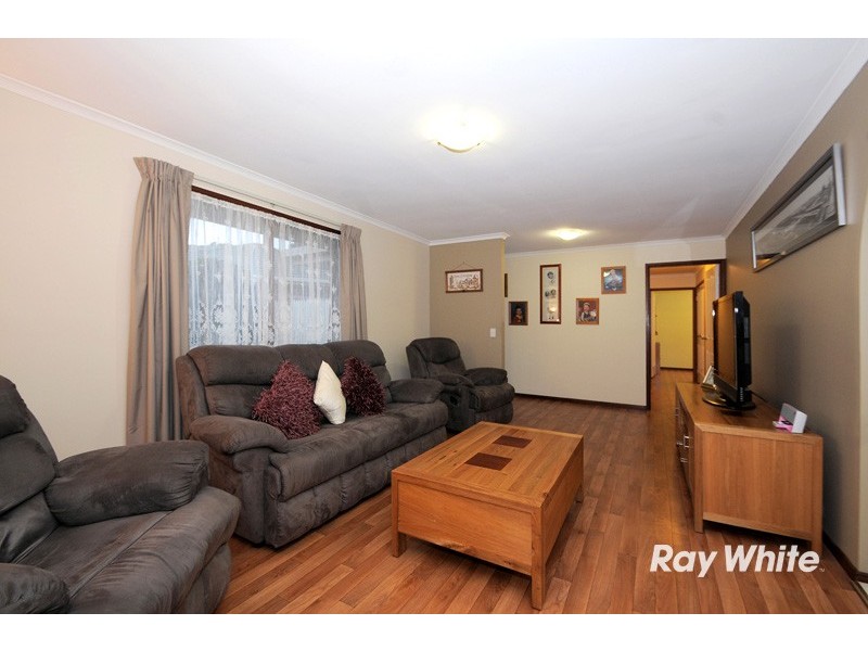 14 Toirram Crescent, Cranbourne VIC 3977