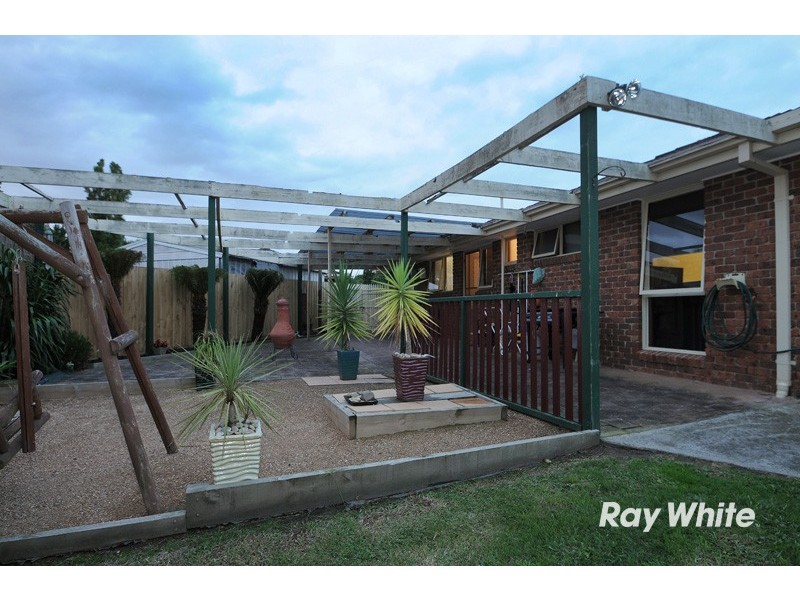 14 Toirram Crescent, Cranbourne VIC 3977