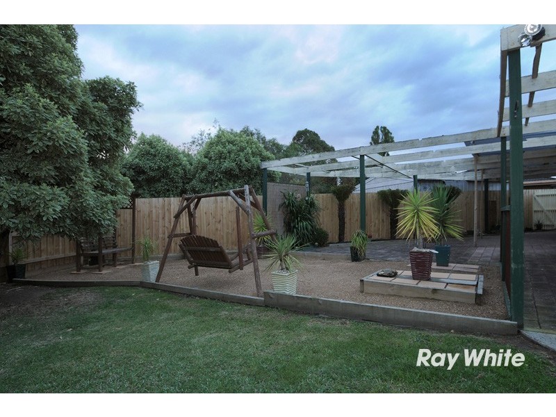 14 Toirram Crescent, Cranbourne VIC 3977