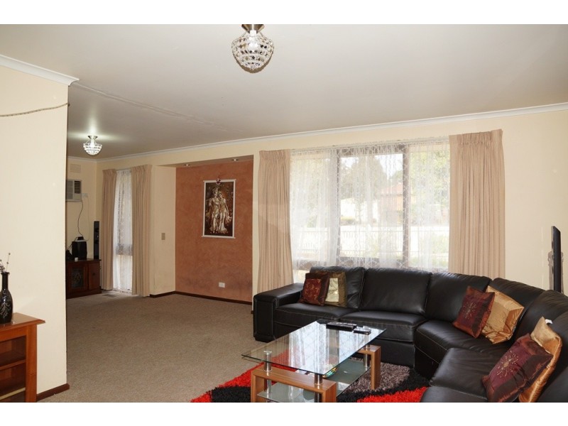 47 Bourke Road, Cranbourne VIC 3977