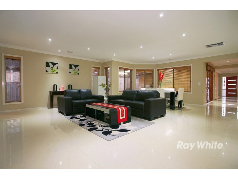 30 Tobin Way, Lyndhurst VIC 3975