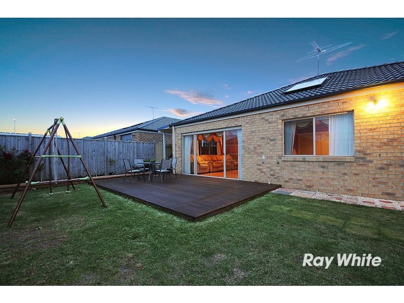 148 Boland Drive, Lyndhurst VIC 3975