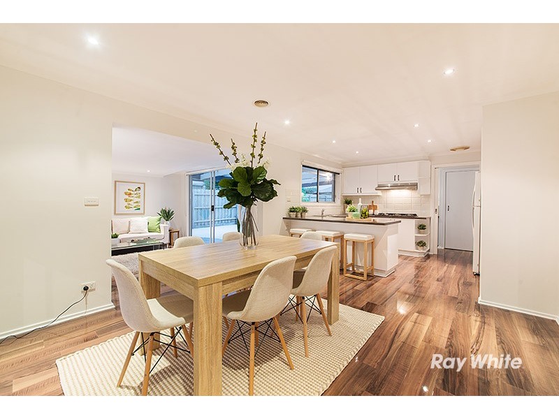 10 Plaistow Court, Cranbourne North VIC 3977