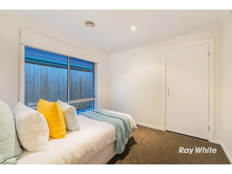 10 Plaistow Court, Cranbourne North VIC 3977