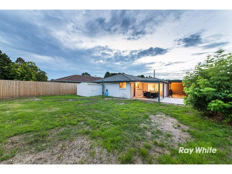 10 Plaistow Court, Cranbourne North VIC 3977