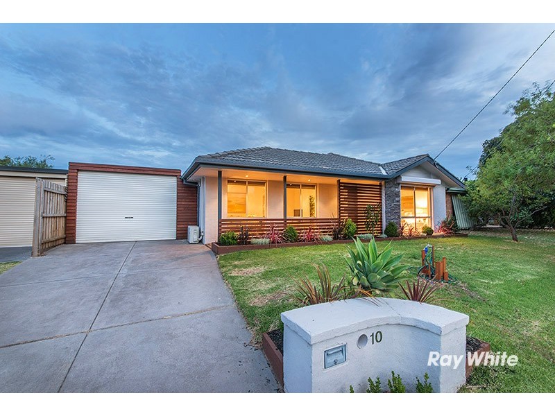 10 Plaistow Court, Cranbourne North VIC 3977