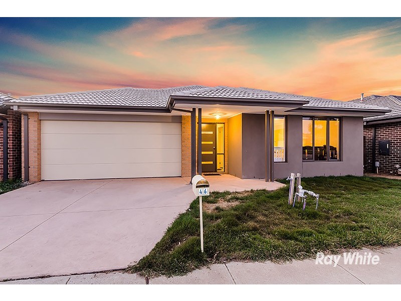 46 Selandra Boulevard, Clyde North VIC 3978