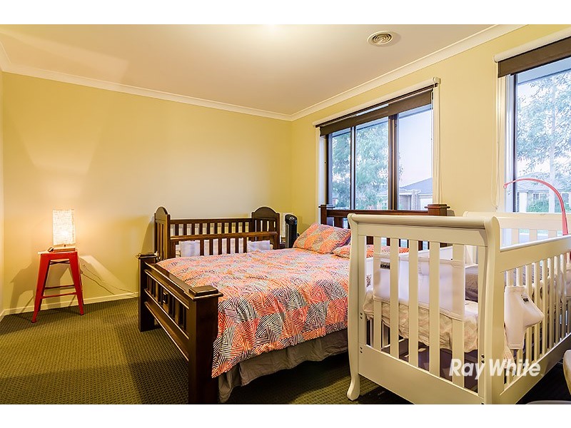 46 Selandra Boulevard, Clyde North VIC 3978