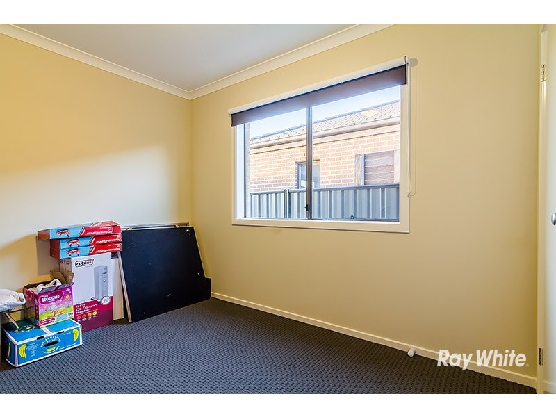 46 Selandra Boulevard, Clyde North VIC 3978