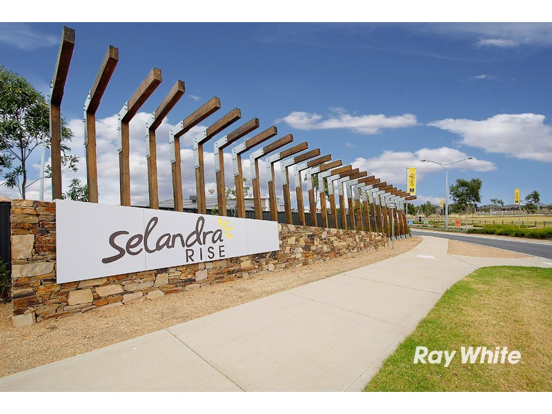 46 Selandra Boulevard, Clyde North VIC 3978