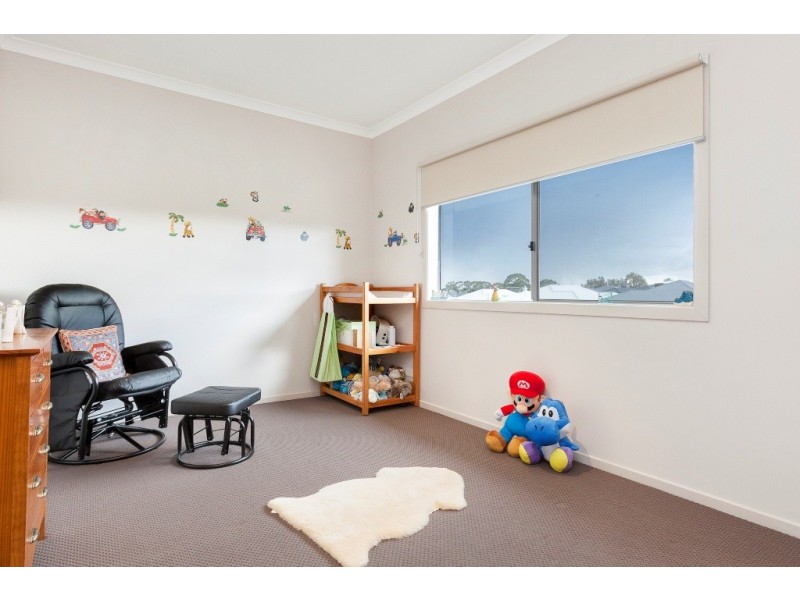 23 Grassland Crescent, Officer VIC 3809