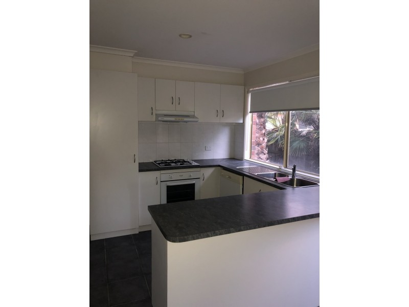 29 Merribah Way, Cranbourne West VIC 3977