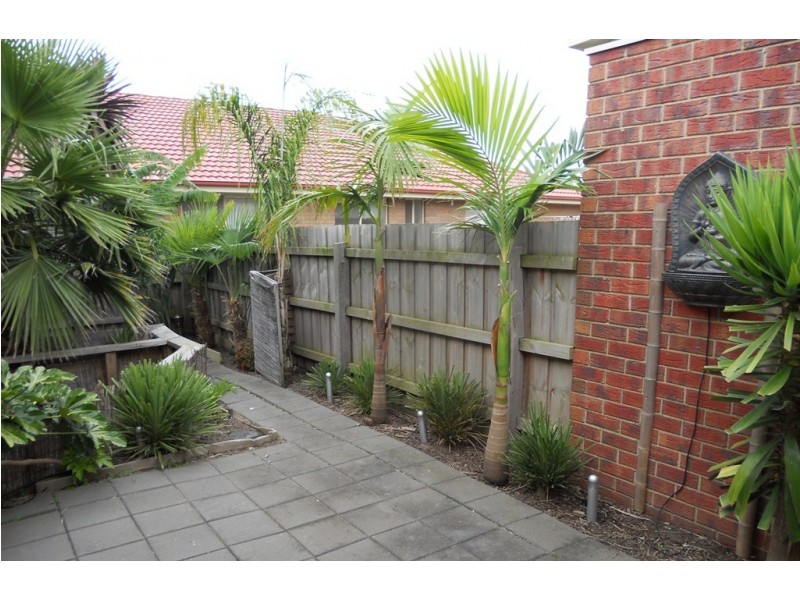 29 Merribah Way, Cranbourne West VIC 3977