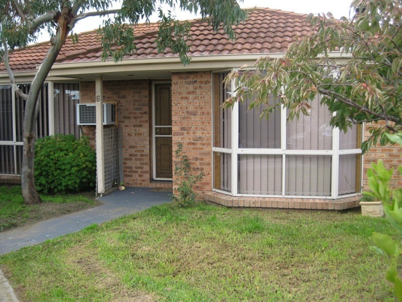 6 Ruffles Court, Cranbourne West VIC 3977
