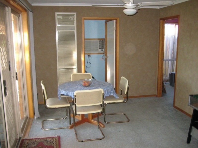 6 Ruffles Court, Cranbourne West VIC 3977