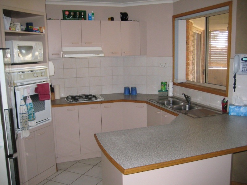 6 Ruffles Court, Cranbourne West VIC 3977