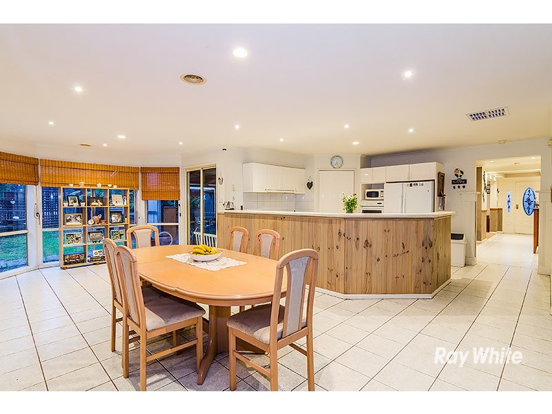 19 Ivy Court, Cranbourne North VIC 3977