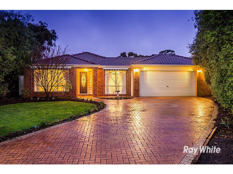 19 Ivy Court, Cranbourne North VIC 3977
