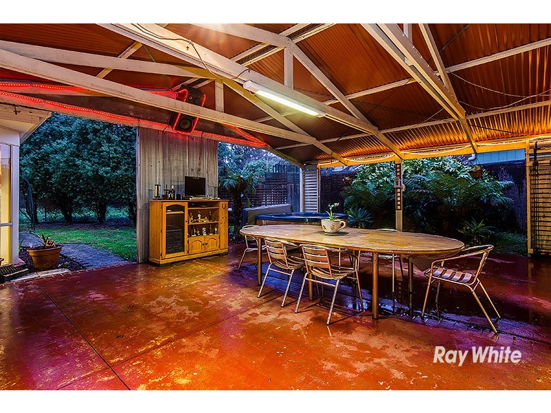 19 Ivy Court, Cranbourne North VIC 3977