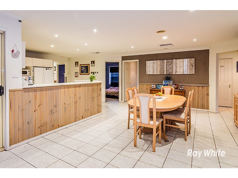 19 Ivy Court, Cranbourne North VIC 3977