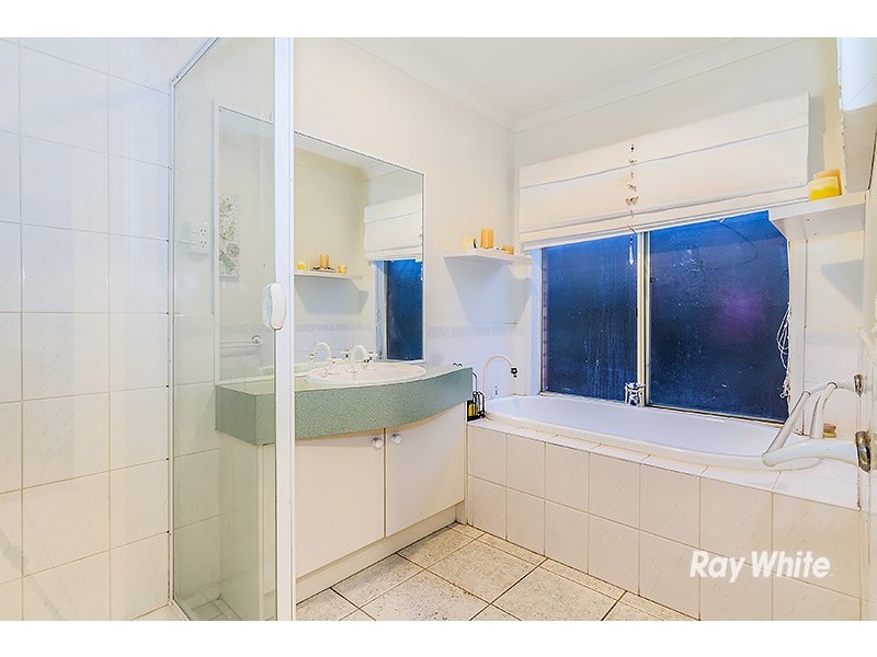 19 Ivy Court, Cranbourne North VIC 3977