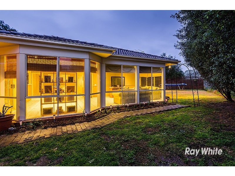 19 Ivy Court, Cranbourne North VIC 3977