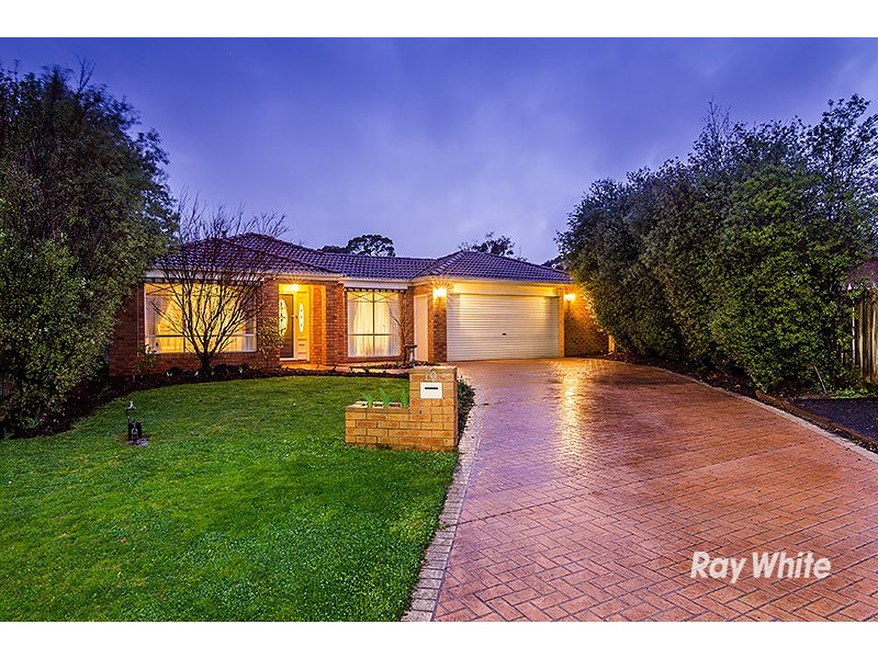 19 Ivy Court, Cranbourne North VIC 3977