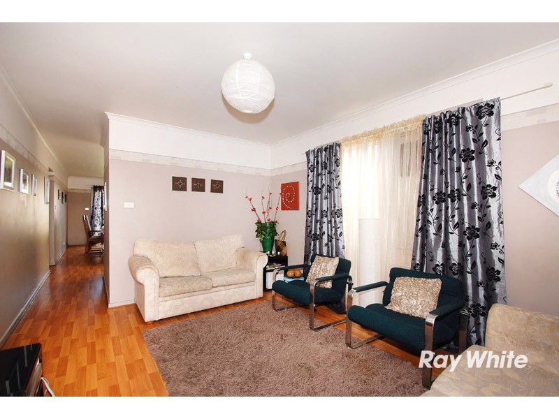 17 Genoa Way, Cranbourne West VIC 3977