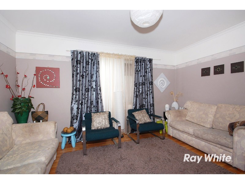 17 Genoa Way, Cranbourne West VIC 3977