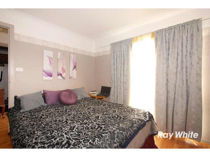 17 Genoa Way, Cranbourne West VIC 3977