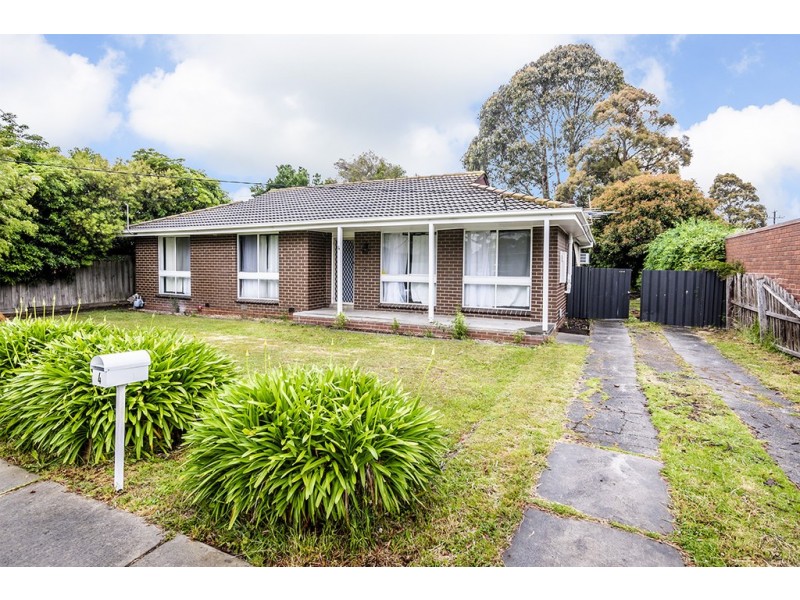 4 Alexander Street, Cranbourne VIC 3977