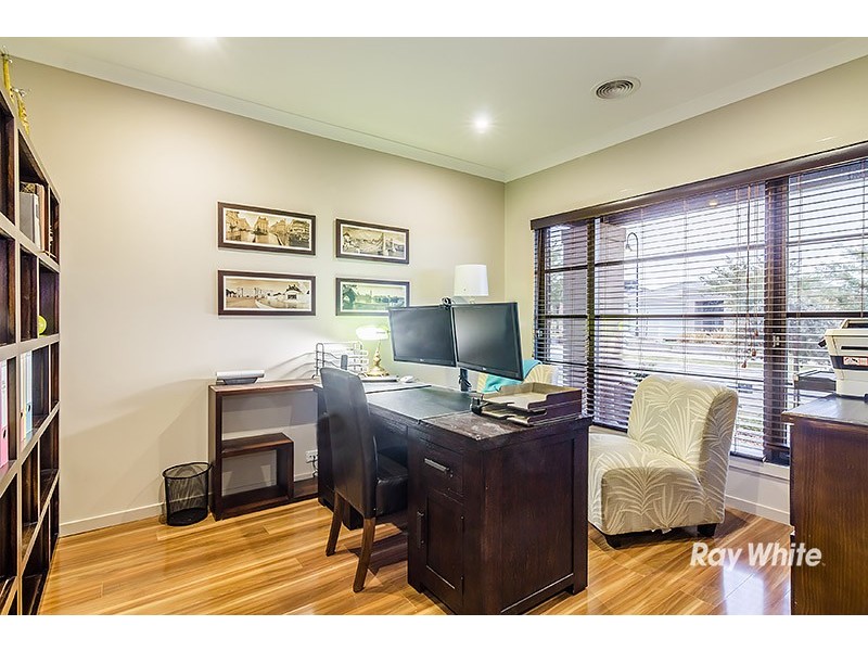 24 Kess Grove, Lyndhurst VIC 3975