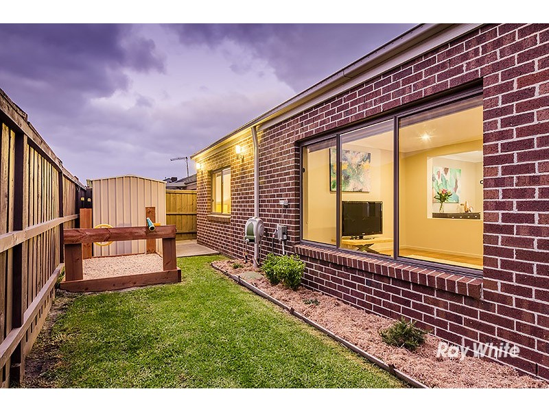 24 Kess Grove, Lyndhurst VIC 3975