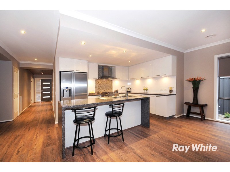 14 Hermes Avenue, Cranbourne VIC 3977