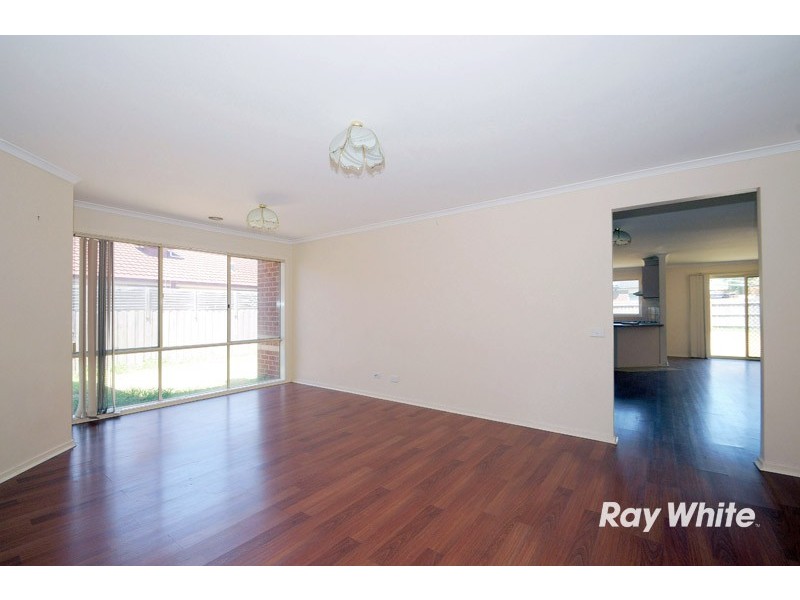 10 Blue Jay Court, Narre Warren South VIC 3805