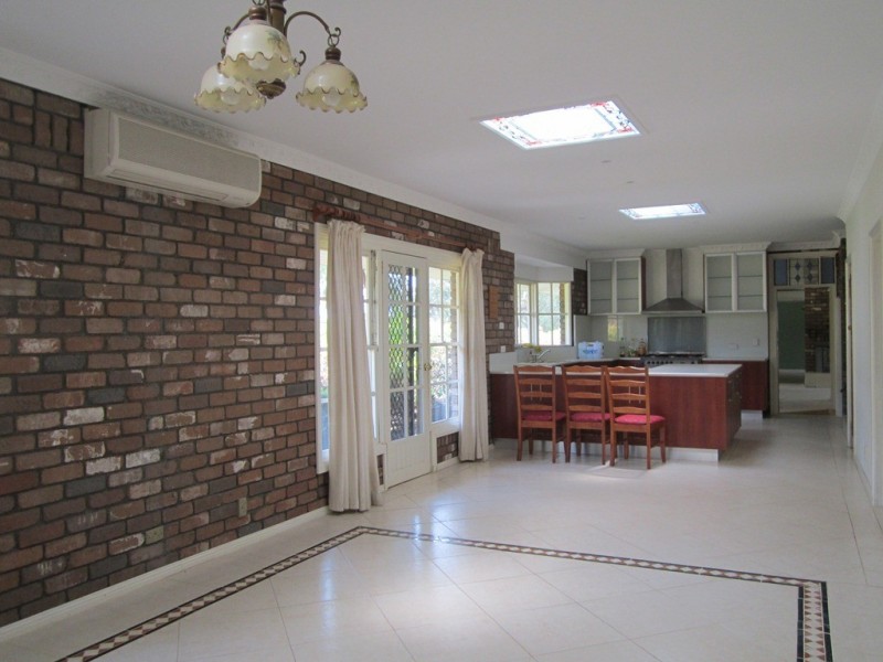 8 Garden Street, Cranbourne East VIC 3977