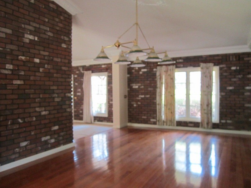 8 Garden Street, Cranbourne East VIC 3977