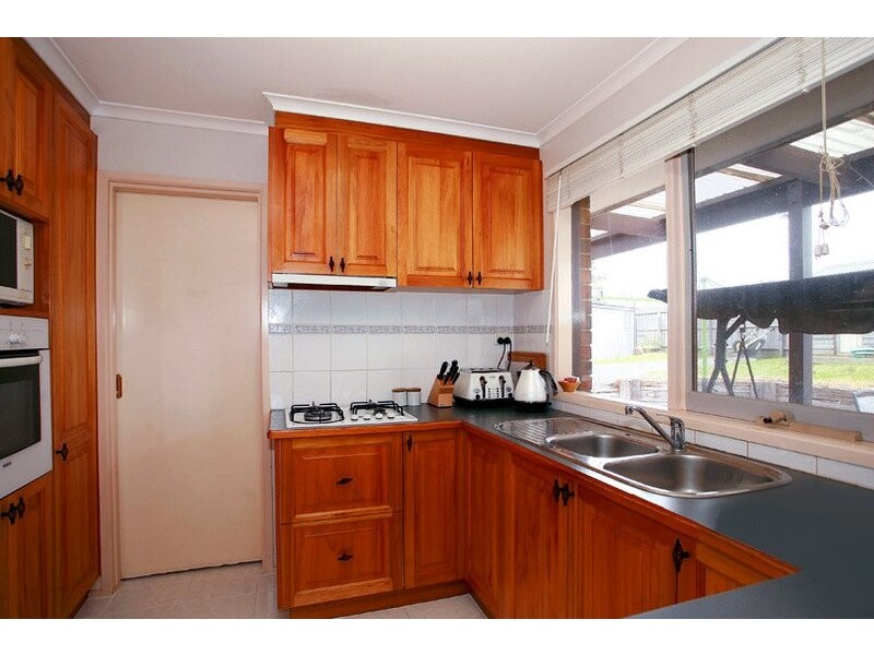 4 Nesbit Court, Cranbourne North VIC 3977