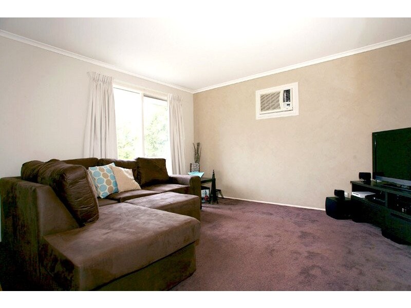 4 Nesbit Court, Cranbourne North VIC 3977