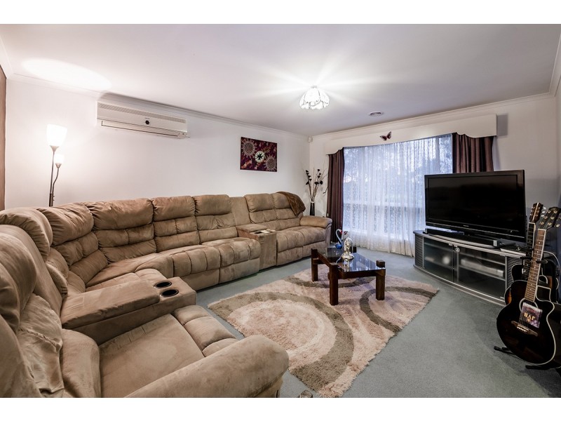 63 Fairhaven Boulevard, Cranbourne West VIC 3977