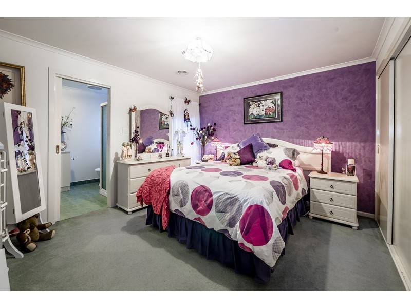 63 Fairhaven Boulevard, Cranbourne West VIC 3977