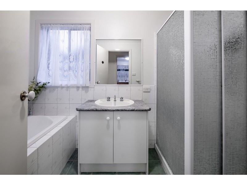 63 Fairhaven Boulevard, Cranbourne West VIC 3977