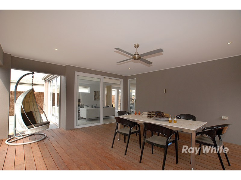 16 Worthington Boulevard, Pakenham VIC 3810