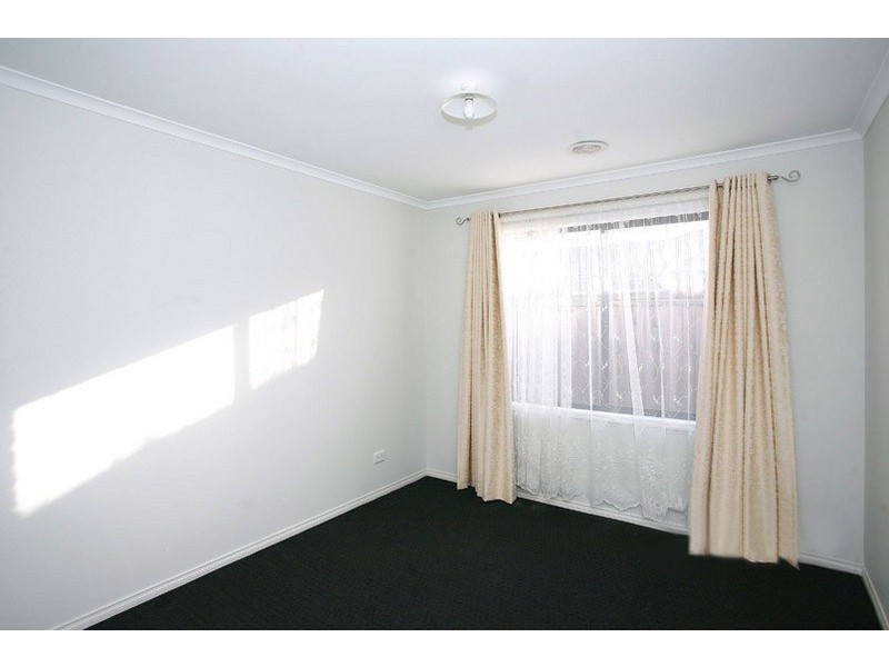 3 Ogle Way, Cranbourne North VIC 3977