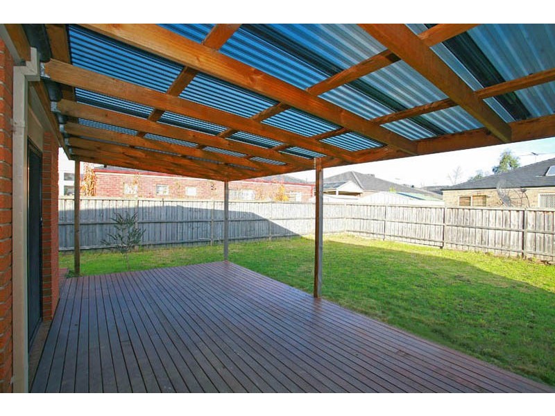 3 Ogle Way, Cranbourne North VIC 3977