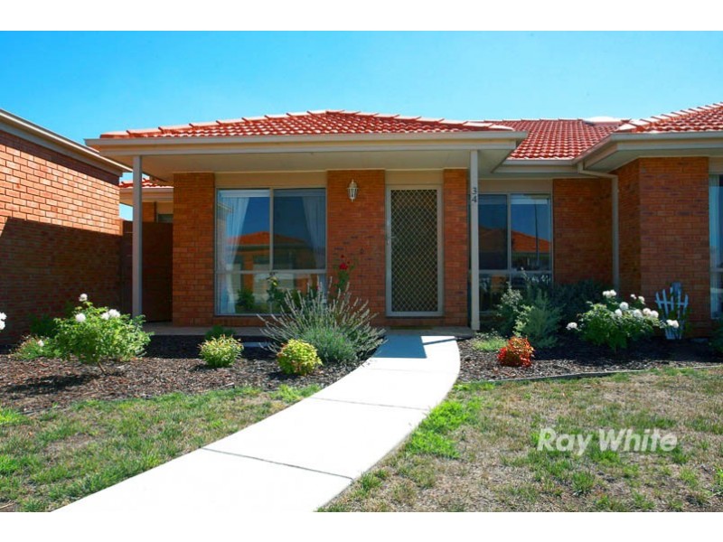 Unit 34/2 Rochester Parade, Cranbourne East VIC 3977