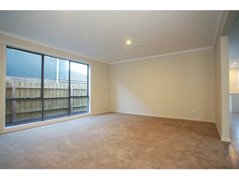 20 Bethune Drive, Hampton Park VIC 3976